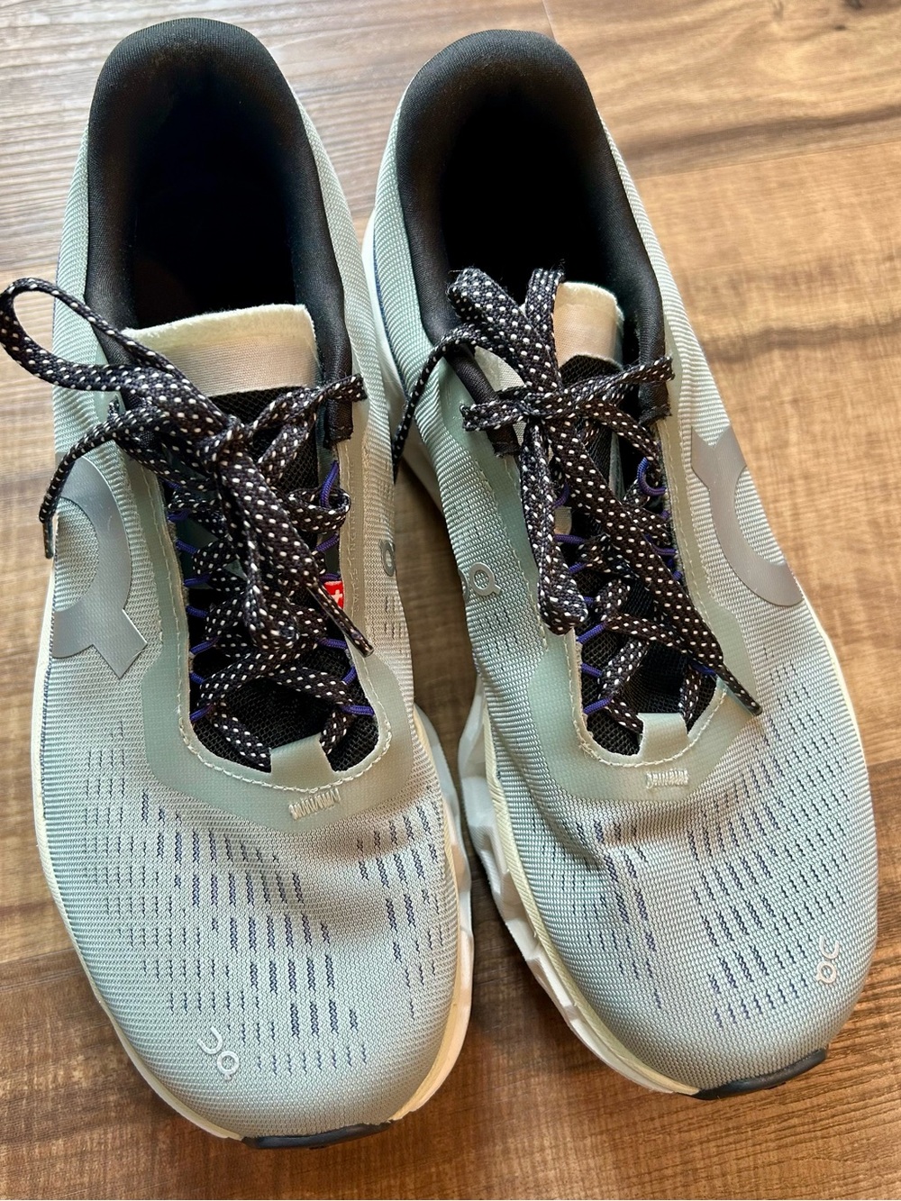 Like NEW On Running Women’s Cloud Monster - Picture 2 of 5